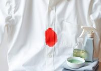 Jak skutecznie usunąć plamy z korektora? Sprawdzone metody i porady Jak skutecznie usunąć plamy z korektora? Sprawdzone metody i porady